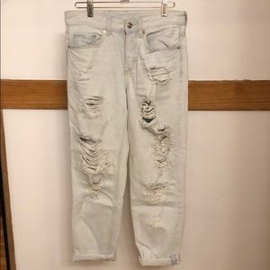 Women’s distressed boyfriend jeans